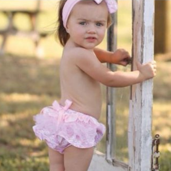 Baby Bella Maya Other - Baby Bella Ruffle Diaper Cover 0-6 Mo NWT